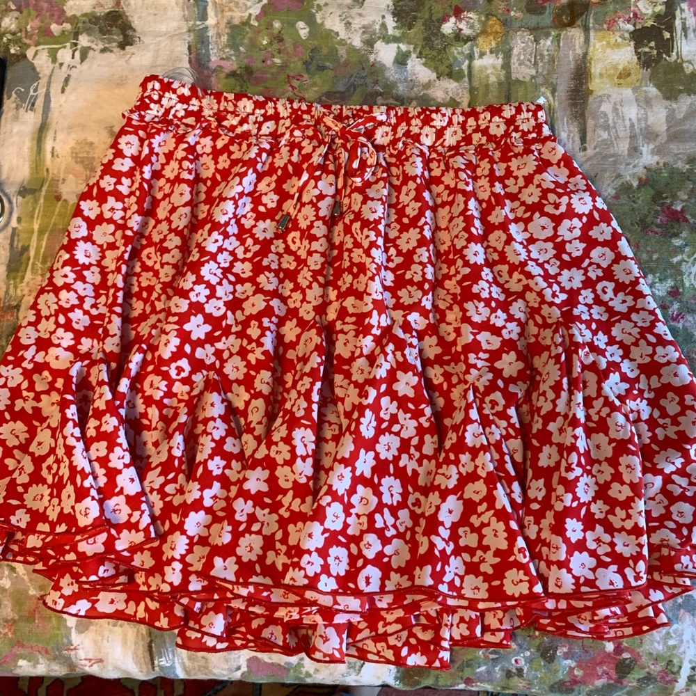 mini floral skirt (never worn)